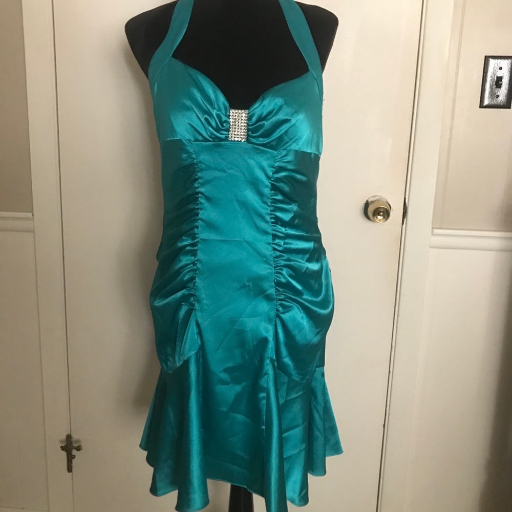 Closet Clean Out!! $10 Tie-back Cocktail Dress -Size 15/16 Juniors